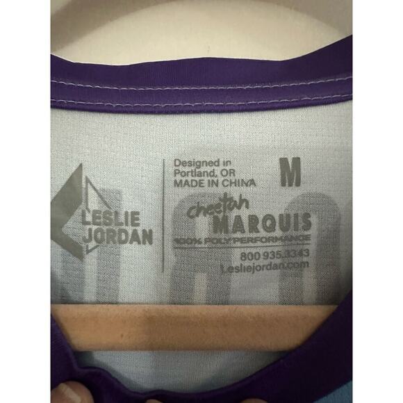 LESLIE JORDAN CHEETAH MARQUIS Go Nuts Donuts 5k 10k Running Shirt Top Sz M - Picture 2 of 3